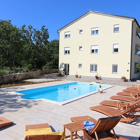 Apartments Bellator Šilo Exterior foto