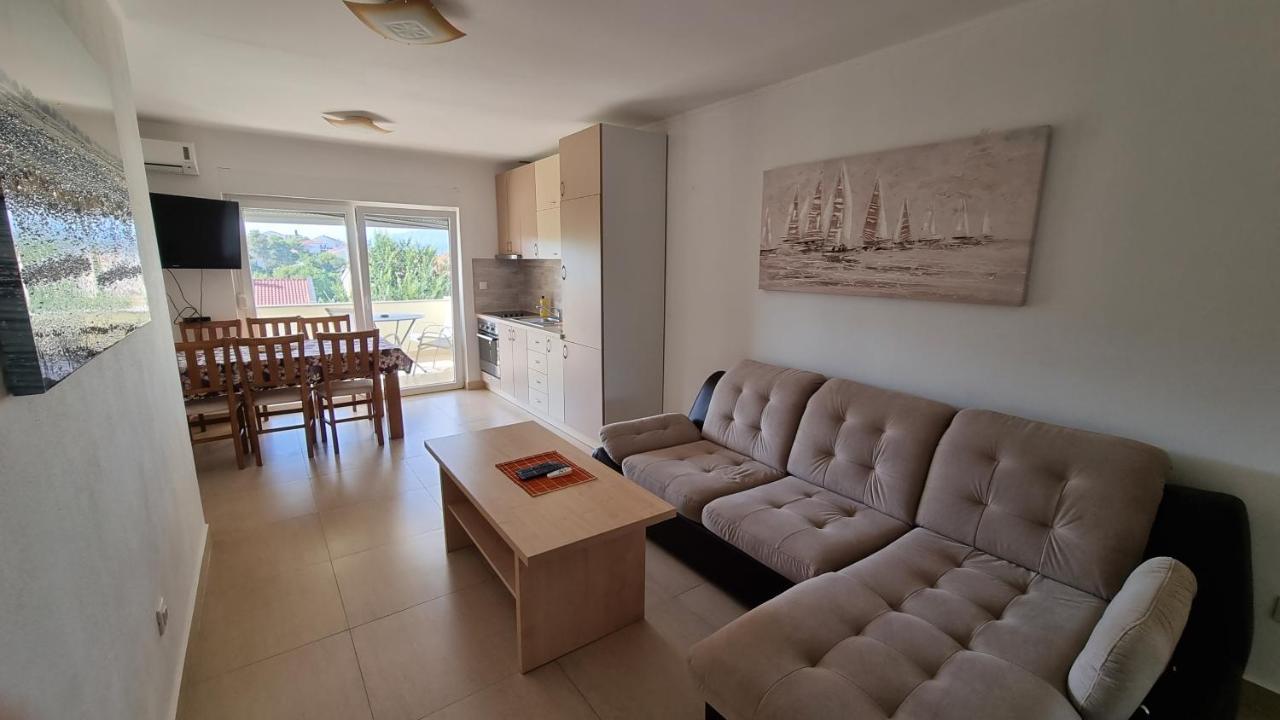Apartments Bellator Šilo Exterior foto