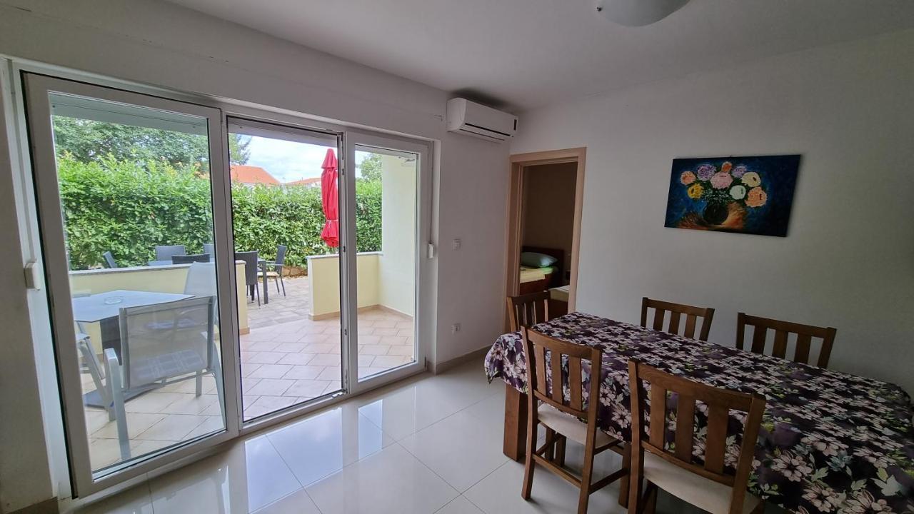 Apartments Bellator Šilo Exterior foto