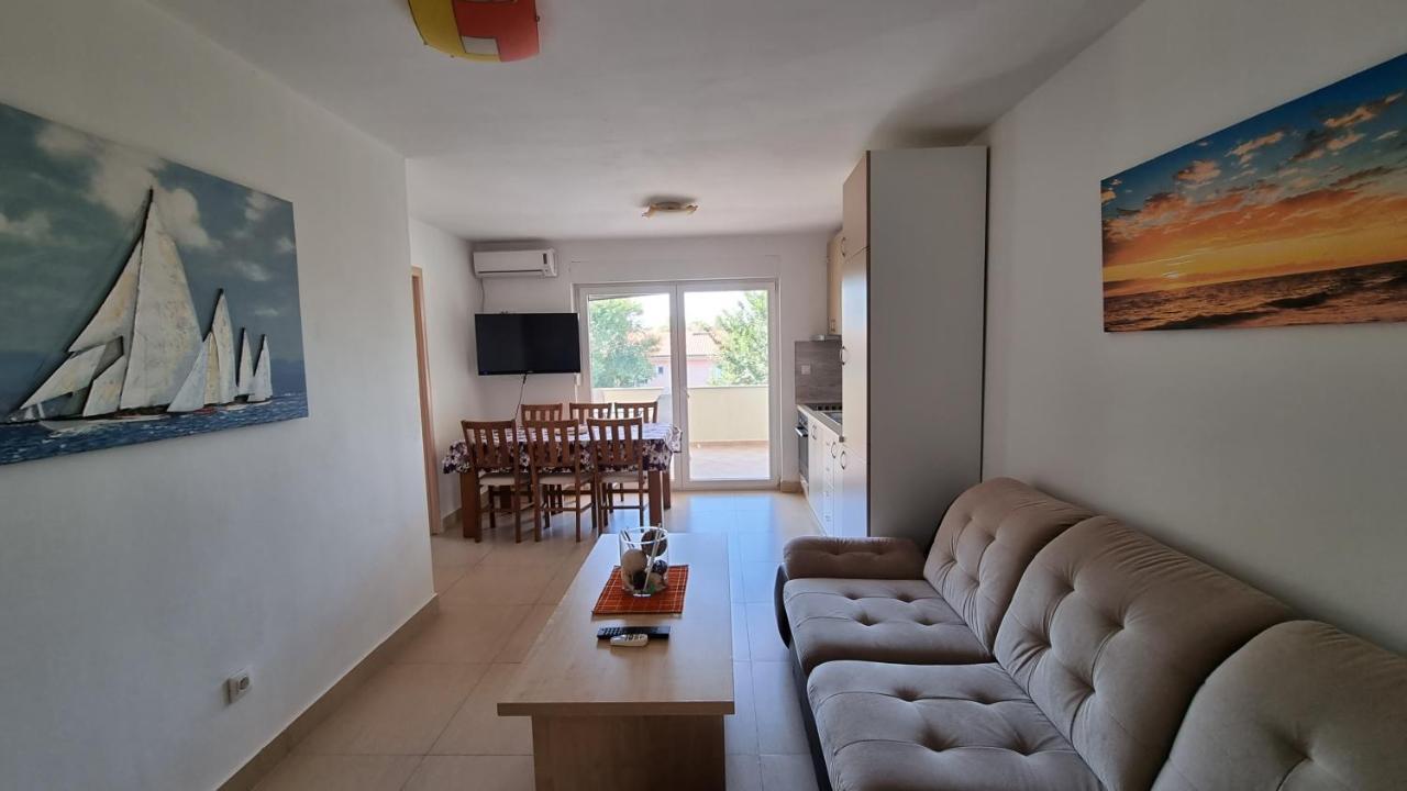Apartments Bellator Šilo Exterior foto