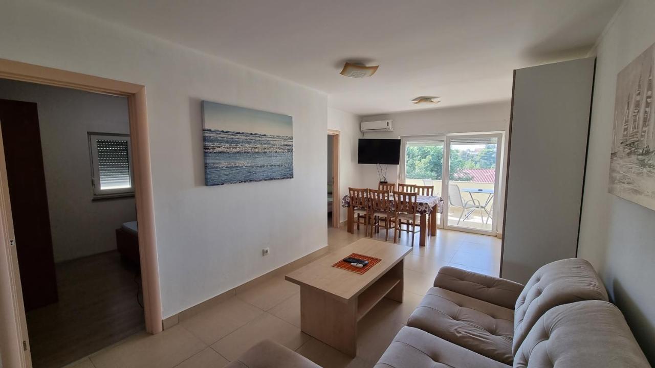 Apartments Bellator Šilo Exterior foto