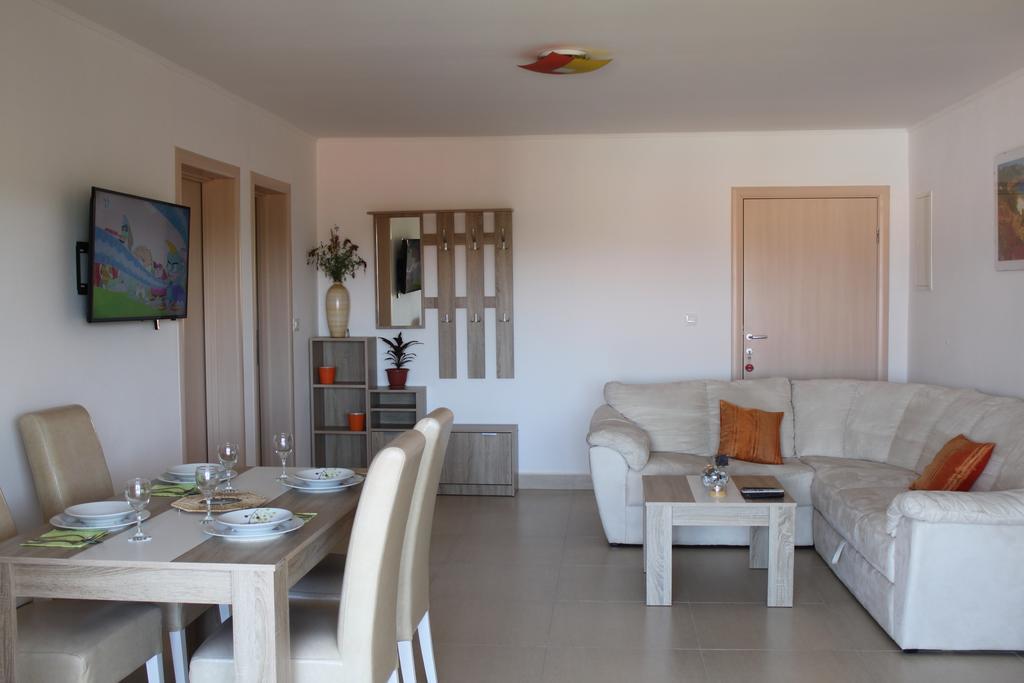 Apartments Bellator Šilo Exterior foto