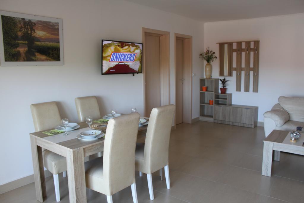 Apartments Bellator Šilo Exterior foto