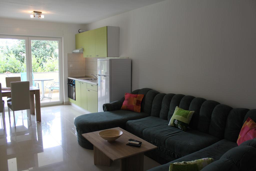 Apartments Bellator Šilo Exterior foto