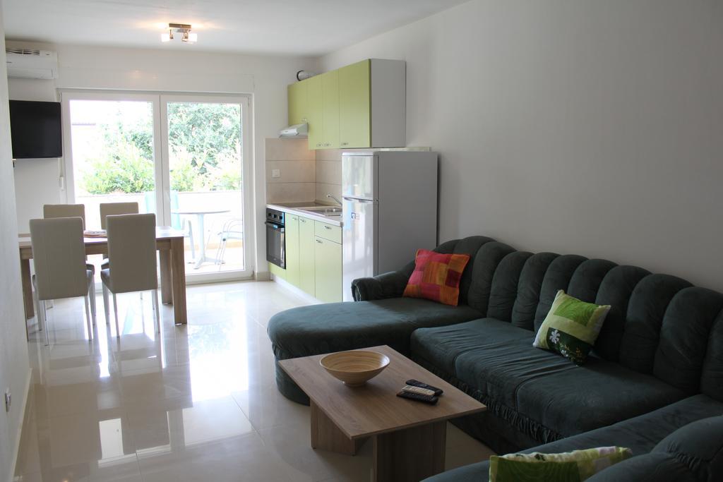 Apartments Bellator Šilo Exterior foto